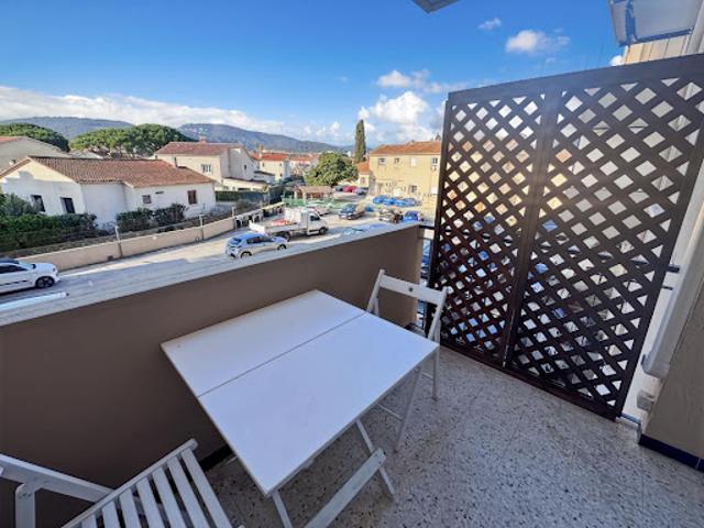 Vente Appartement 3 pièces 58 m2 Hyeres