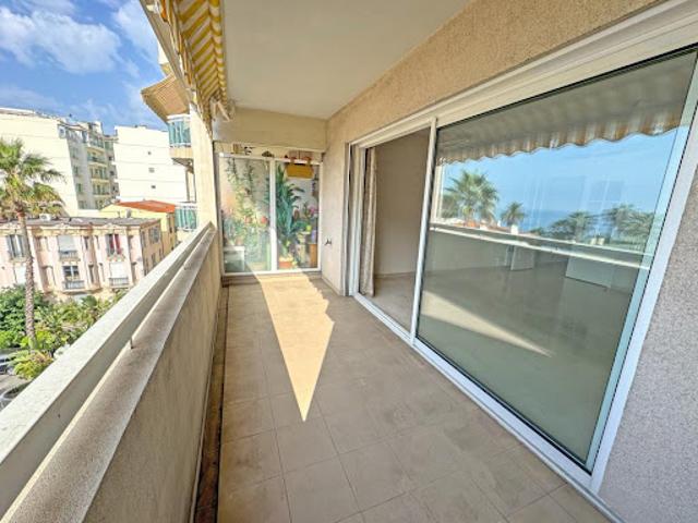 Vente Appartement 2 pièces 63.1 m2 Nice