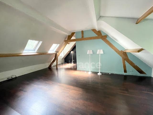 Vente Appartement 2 pièces 63 m2 Paris 20ème