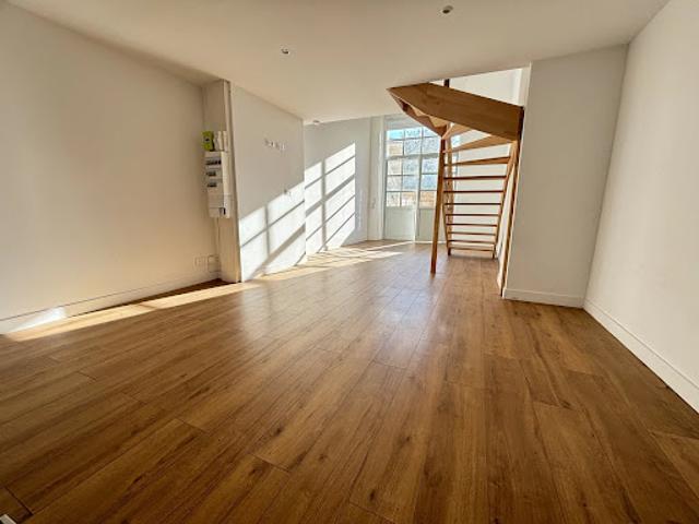 Vente Appartement 2 pièces 60.7 m2 Nice