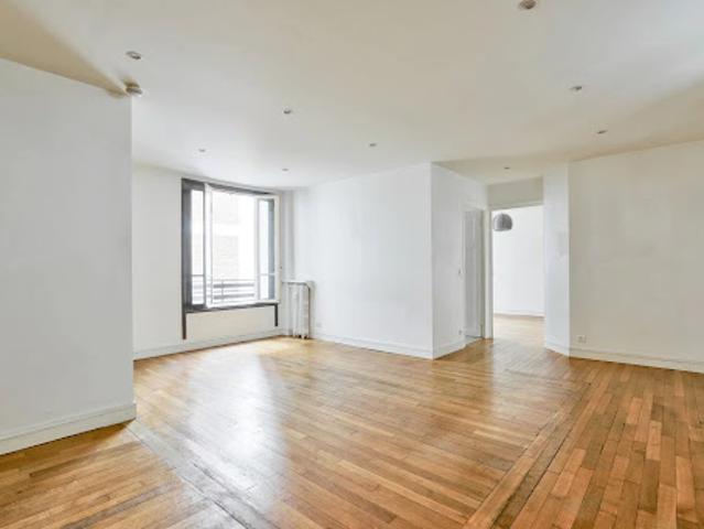 Vente Appartement 2 pièces 60 m2 Paris 18ème