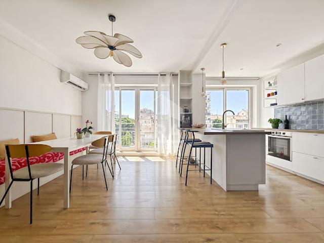 Vente Appartement 2 pièces 62.23 m2 Marseille 4ème