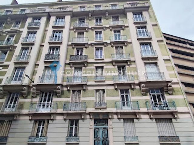 Vente Appartement 2 pièces 64 m2 Grenoble