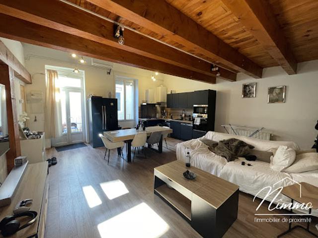 Vente Appartement 2 pièces 64 m2 Nimes
