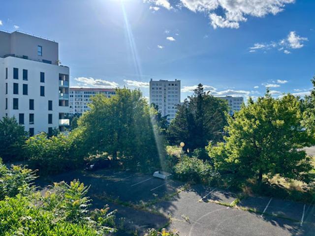 Vente Appartement 2 pièces 65 m2 Lyon 8ème