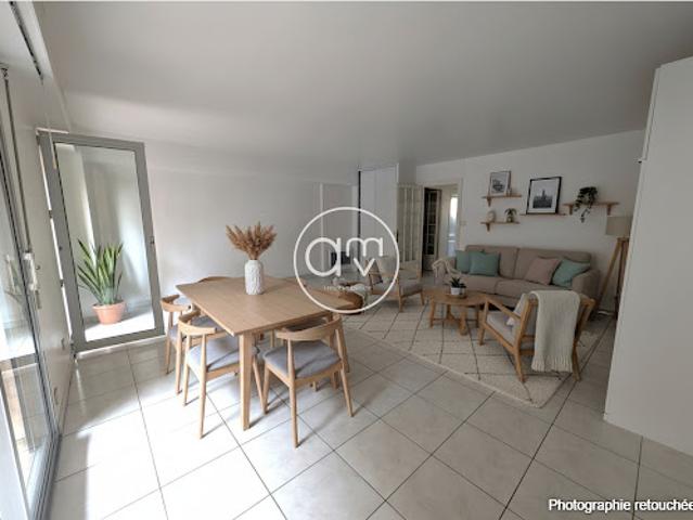 Vente Appartement 2 pièces 66 m2 Hyeres