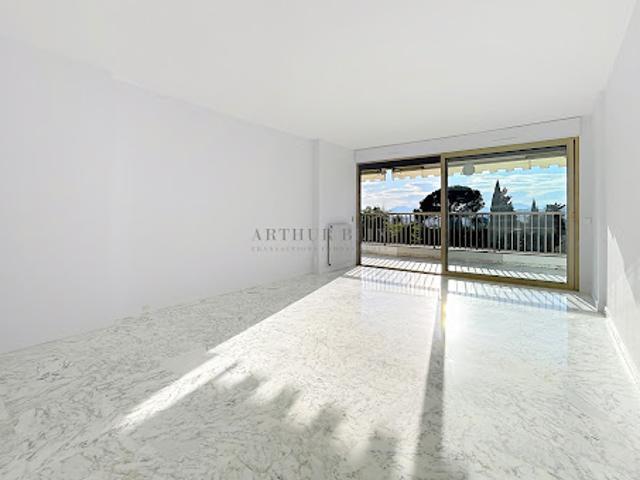 Vente Appartement 2 pièces 68.54 m2 Cannes