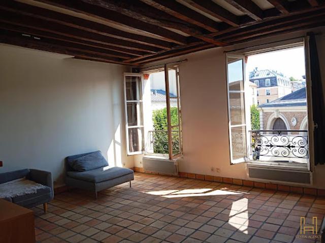 Vente Appartement 2 pièces 68.24 m2 Versailles