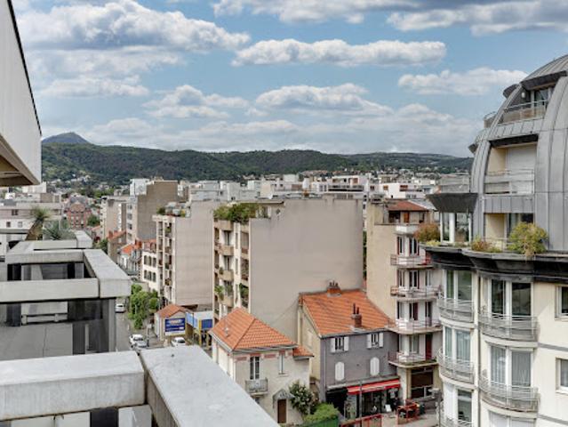 Vente Appartement 2 pièces 73.9 m2 Clermont Ferrand