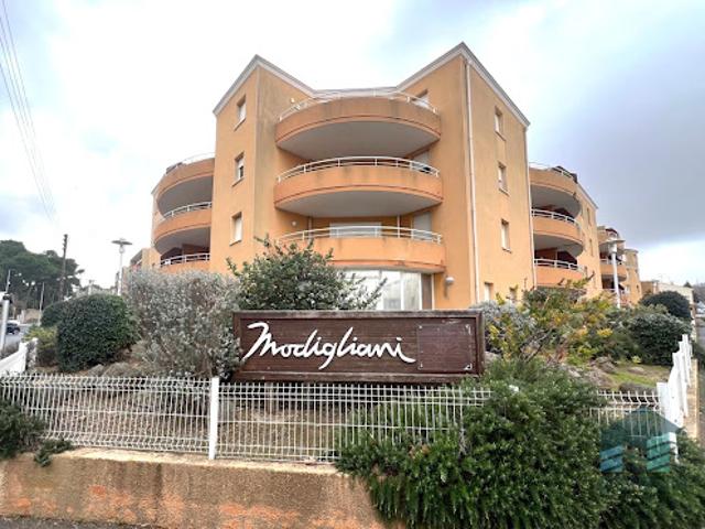 Vente Appartement 2 pièces 70 m2 Beziers