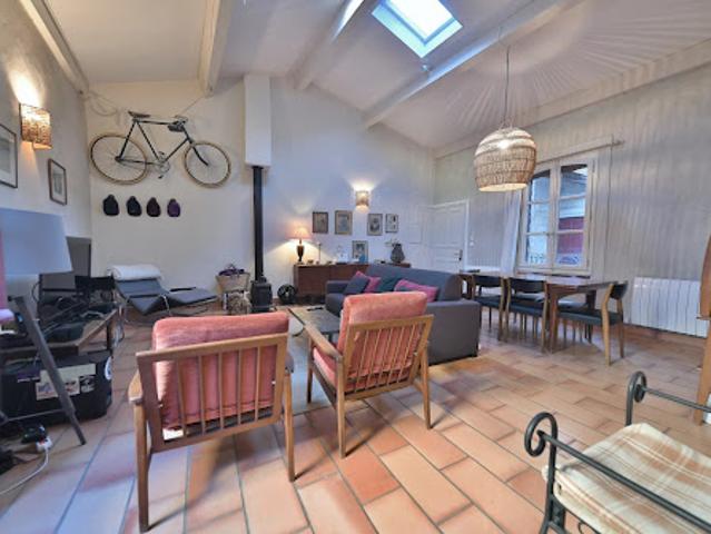 Vente Appartement 2 pièces 76.02 m2 Uzès