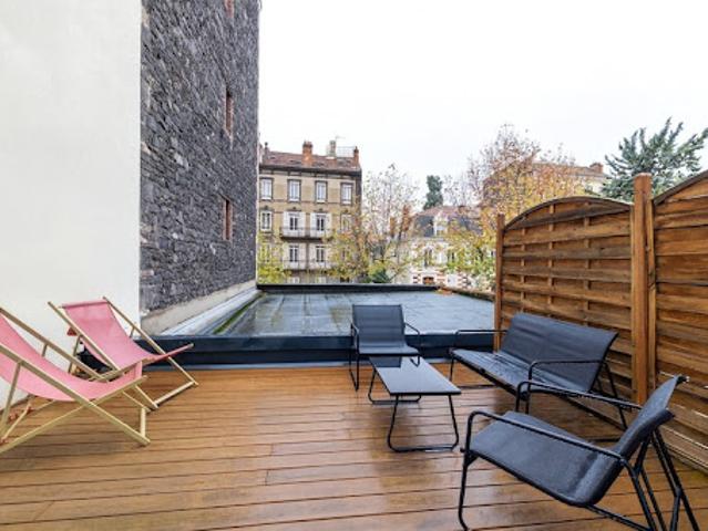 Vente Appartement 2 pièces 76 m2 Clermont Ferrand