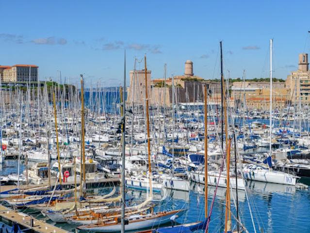 Vente Appartement 2 pièces 147 m2 Marseille 7ème