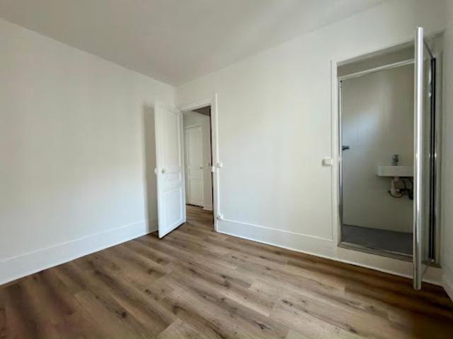 Vente Appartement 2 pièces 33.04 m2 Suresnes
