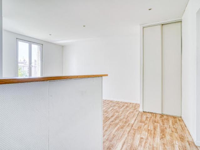 Vente Appartement 2 pièces 37.9 m2 Saint Ouen