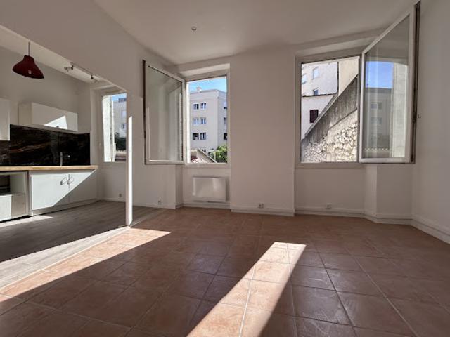 Vente Appartement 2 pièces 37.29 m2 Marseille 6ème