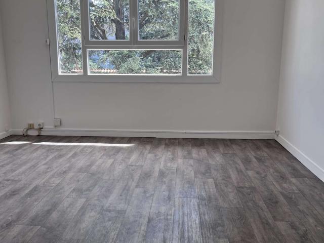 Vente appartement 2 pièces Fréjus 83