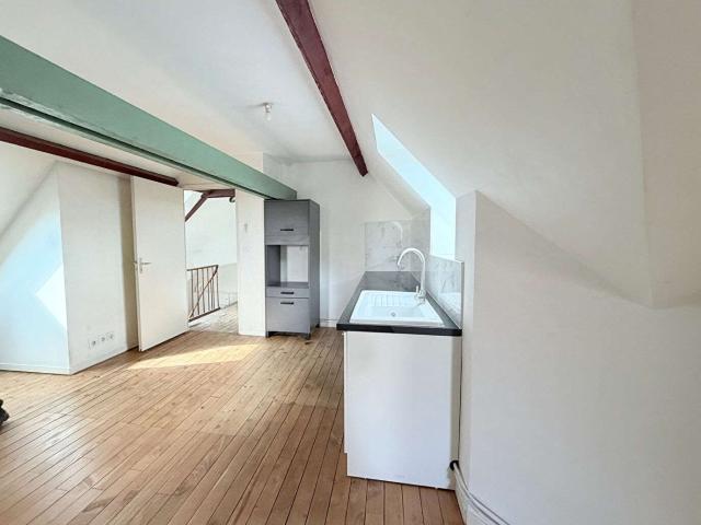 Vente appartement 2 pièces Laval 53