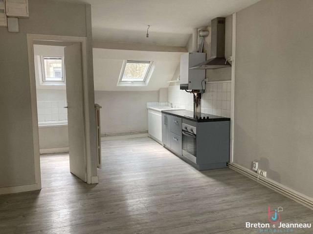 Vente appartement 2 pièces Laval 53