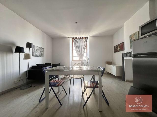 Vente appartement 2 pièces Laval 53