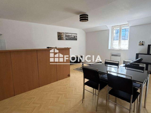 Vente appartement 2 pièces Laval Centre Ville Préfecture 53