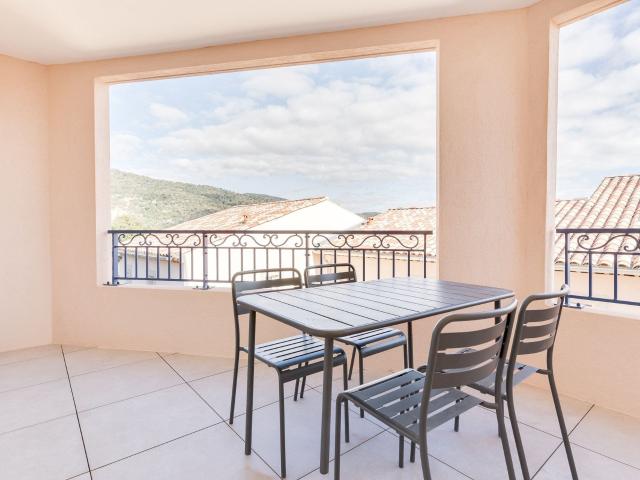 Vente appartement 3 Pièce s 62m² Grimaud