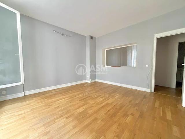 Vente Appartement 3 pièces 42.8 m2 Puteaux