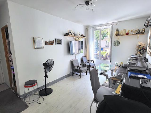 Vente Appartement 3 pièces 45 m2 Paris 18ème