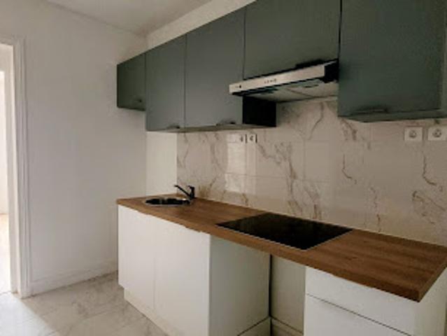 Vente Appartement 3 pièces 45 m2 Paris 18ème