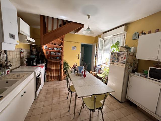 Vente Appartement 3 pièces 81.2 m2 Nimes