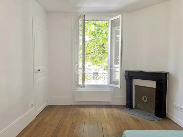 Vente Appartement 3 pièces 49.62 m2 Courbevoie
