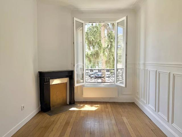 Vente Appartement 3 pièces 49.62 m2 Courbevoie