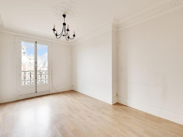 Vente Appartement 3 pièces 49 m2 Paris 18ème