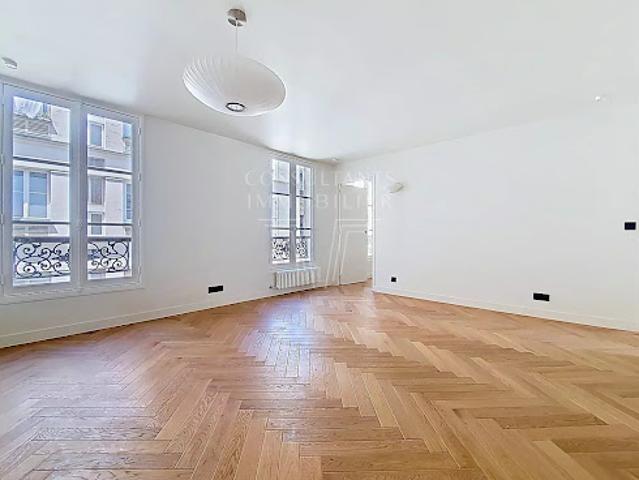 Vente Appartement 3 pièces 53.59 m2 Paris 7ème