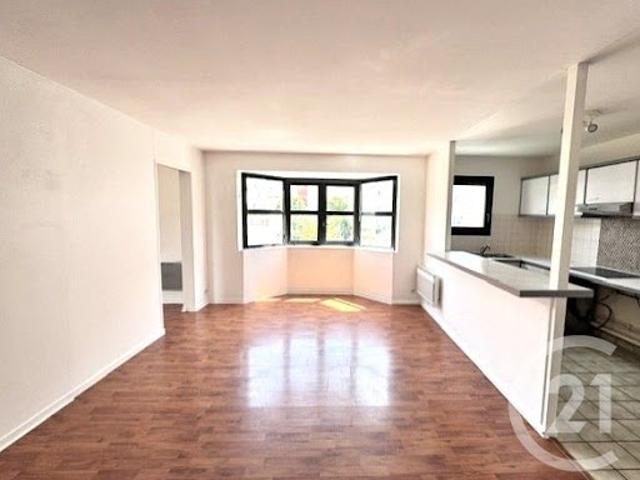 Vente Appartement 3 pièces 53.82 m2 Courbevoie