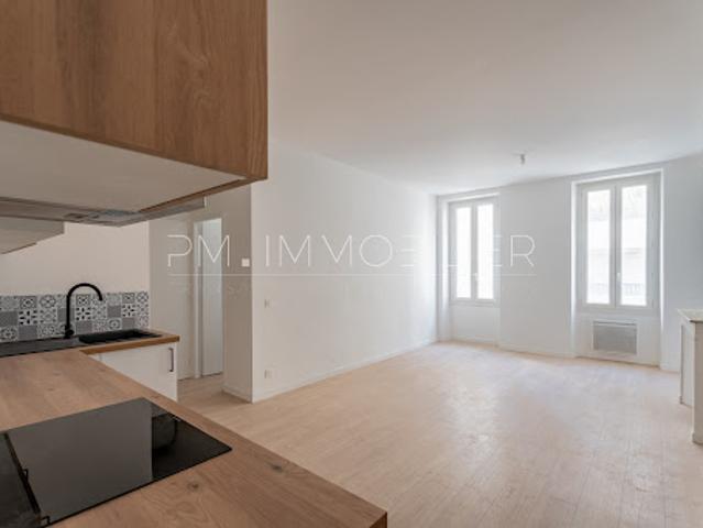 Vente Appartement 3 pièces 50.08 m2 Marseille 5ème