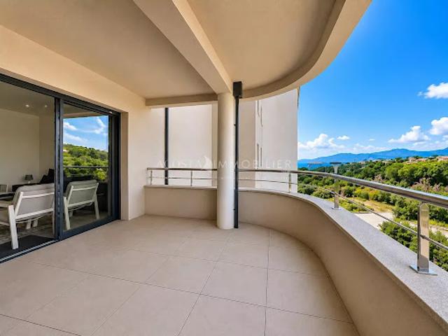 Vente Appartement 3 pièces 50 m2 Albitreccia