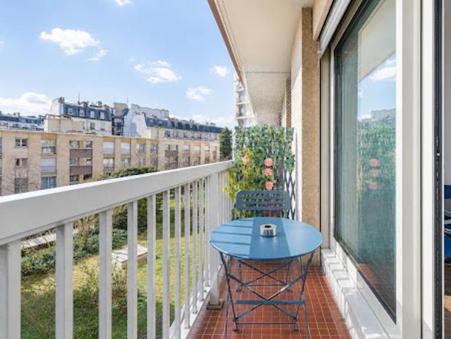 Vente Appartement 3 pièces 57 m2 Paris 18ème