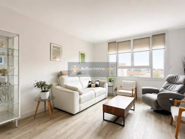 Vente Appartement 3 pièces 54.73 m2 Frejus