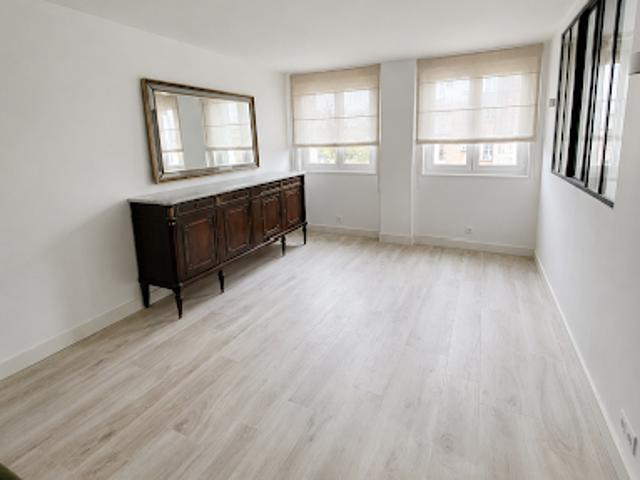 Vente Appartement 3 pièces 54.07 m2 Rueil Malmaison