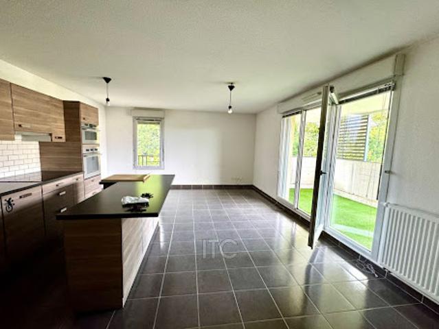 Vente Appartement 3 pièces 54 m2 Trets