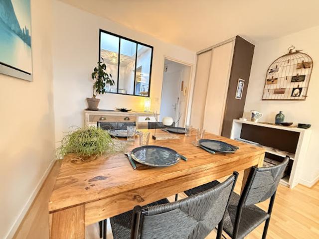 Vente Appartement 3 pièces 55.57 m2 Larmor Plage