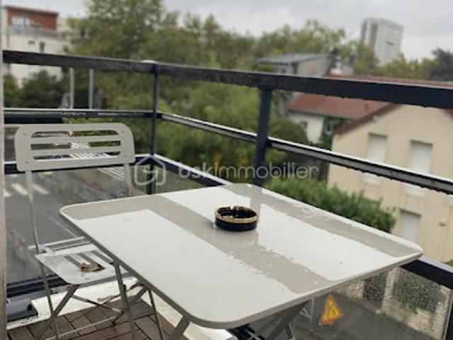 Vente Appartement 3 pièces 56.01 m2 L'hay les roses