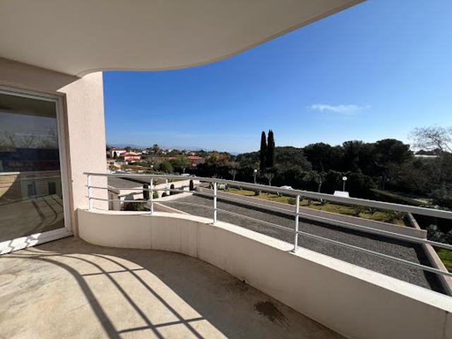 Vente Appartement 3 pièces 56 m2 Biot