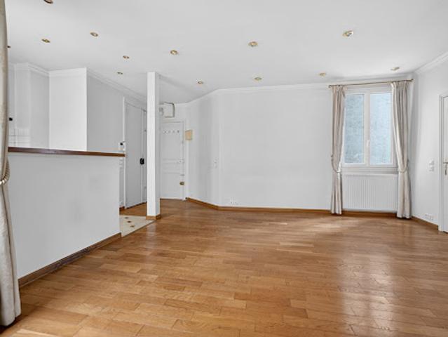 Vente Appartement 3 pièces 58.46 m2 Paris 17ème