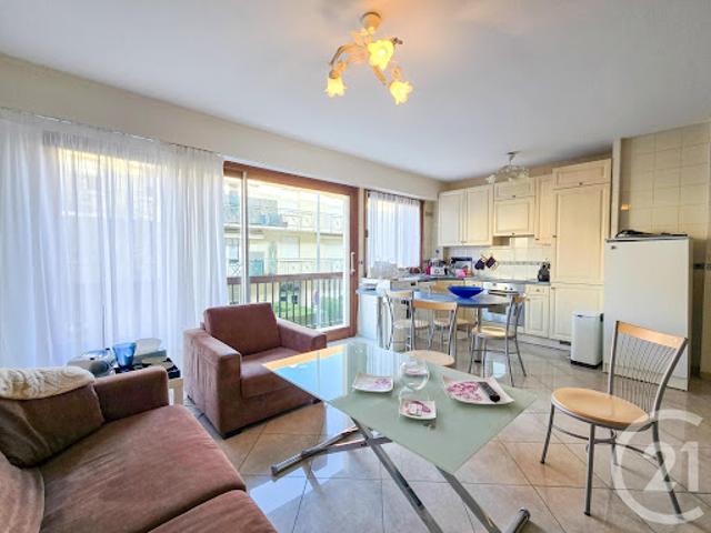 Vente Appartement 3 pièces 58.79 m2 Deauville