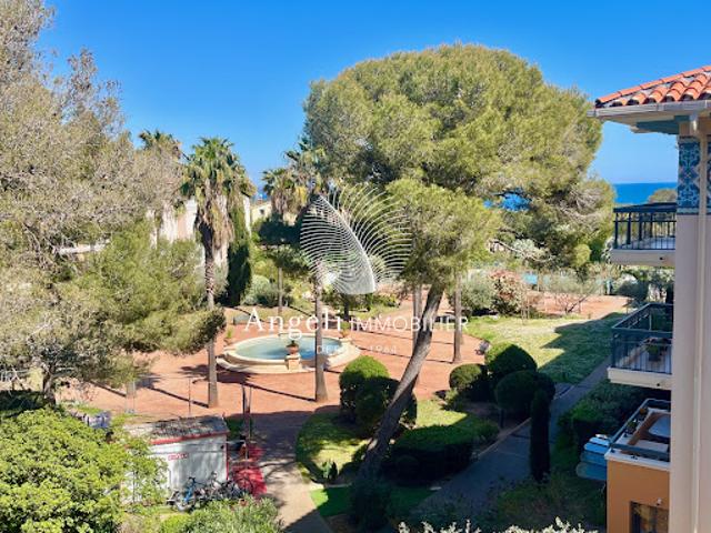 Vente Appartement 3 pièces 59 m2 Saint aygulf