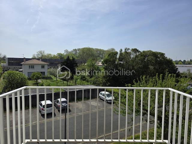 Vente Appartement 3 pièces 63.69 m2 Bruges