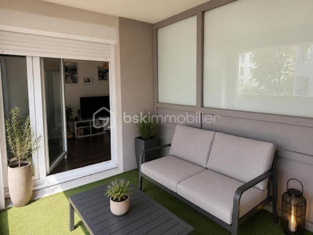 Vente Appartement 3 pièces 63.84 m2 Tours