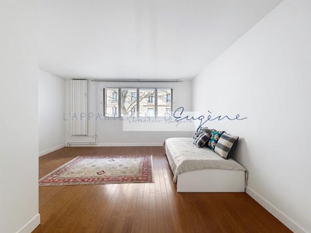 Vente Appartement 3 pièces 63.37 m2 Paris 18ème